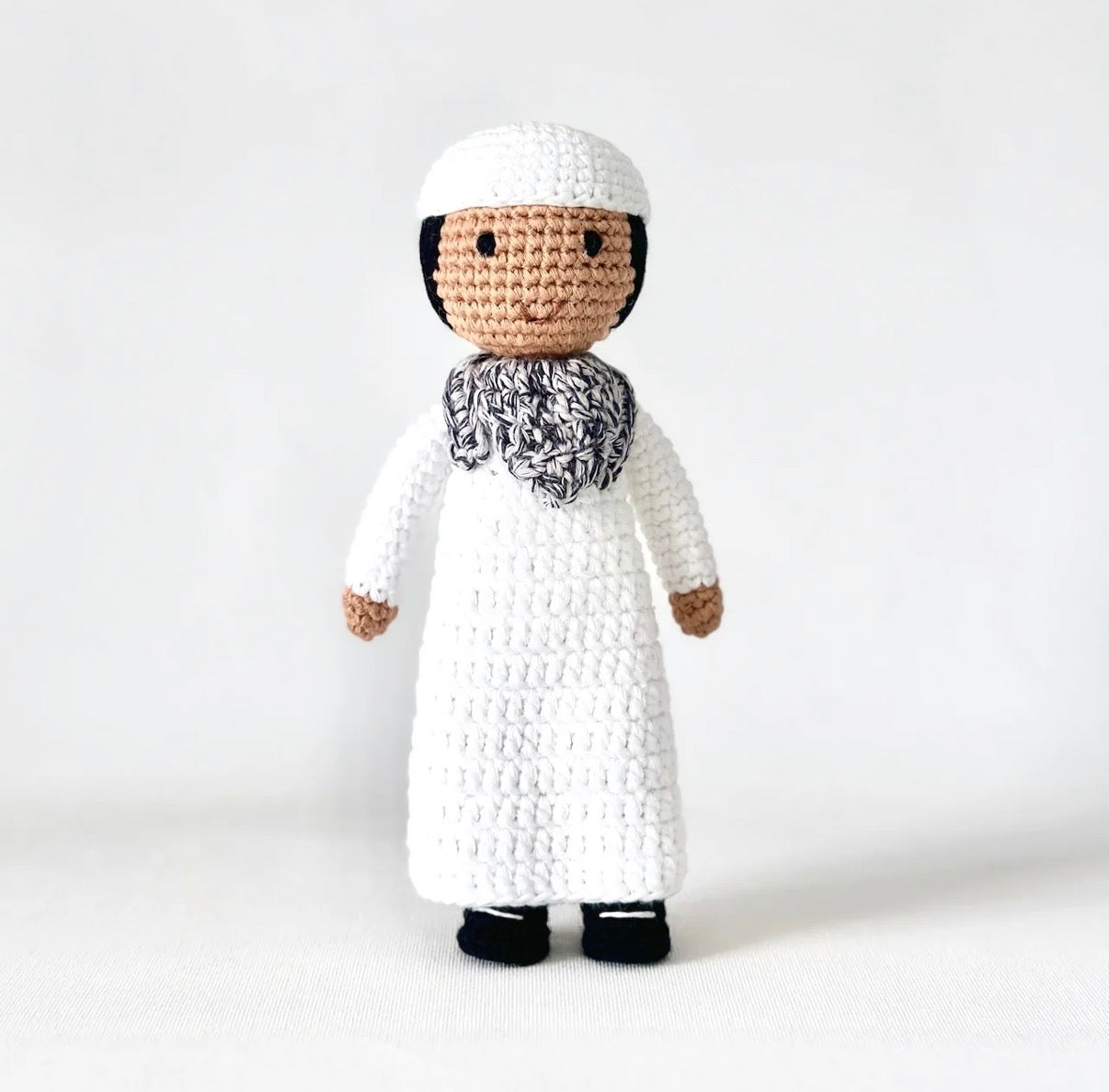 Crochet male doll with thobe large